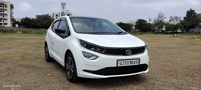 2023 Tata Altroz XZ Plus (S) Diesel 1 2023 Tata Altroz XZ Plus (S) Diesel 1