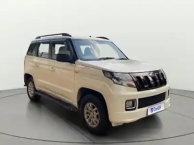 2017 महिंद्रा tuv300 t8 1