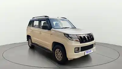 2017 महिंद्रा tuv300 t8 1 2017 महिंद्रा tuv300 t8 1