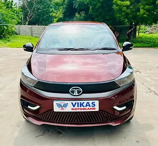 2025 Tata Tiago EV XZ Plus Tech 24.0 kWh 1 2025 Tata Tiago EV XZ Plus Tech 24.0 kWh 1