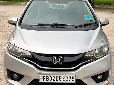 2018 होंडा जैज़ वी डीज़ल 1