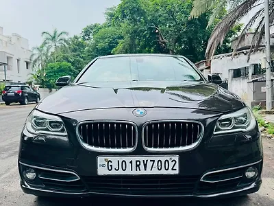 2016 BMW 5-Series 520d Luxury Line 1