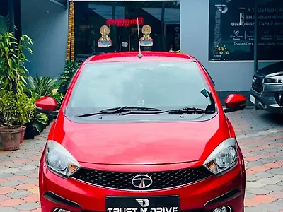 2019 Tata Tiago Revotron XZ 1