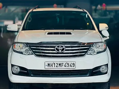 2015 Toyota Fortuner 3.0 4x4 MT 1