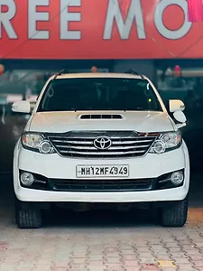 2015 Toyota Fortuner 3.0 4x4 MT 1 2015 Toyota Fortuner 3.0 4x4 MT 1