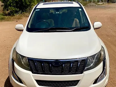 2016 Mahindra XUV500 W10 1 2016 Mahindra XUV500 W10 1