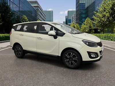 2021 Mahindra Marazzo M6 Plus 7 STR [2020] 1