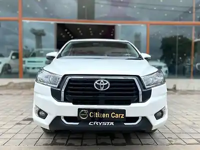 2023 टोयोटा इनोवा क्रिस्टा g 2.4 7 सीटर 1