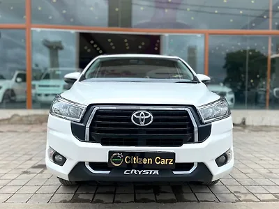 2023 Toyota Innova Crysta G 2.4 7 STR 1