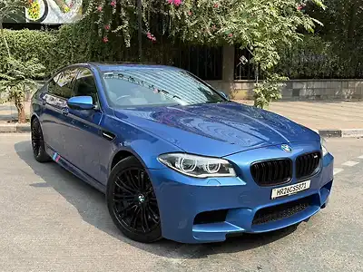 2015 बीएमडब्ल्यू M5 4.4 v8 1