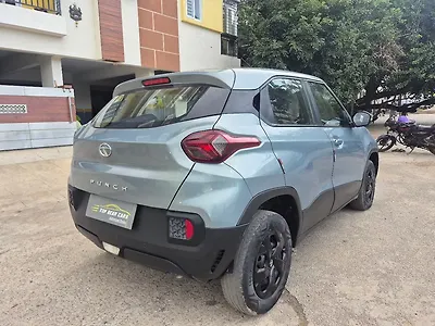 2022 Tata Punch Adventure MT