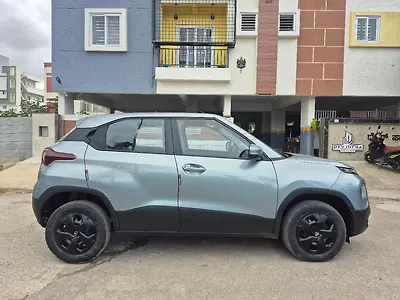 2022 Tata Punch Adventure MT