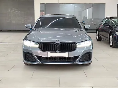 2021 BMW 5-Series 530i M Sport [2021-2023] 1