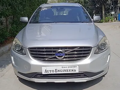 2017 Volvo XC60 Momentum 1