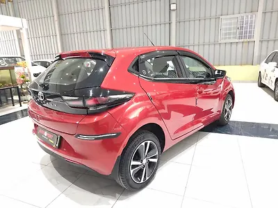 2023 Tata Altroz XZ Petrol