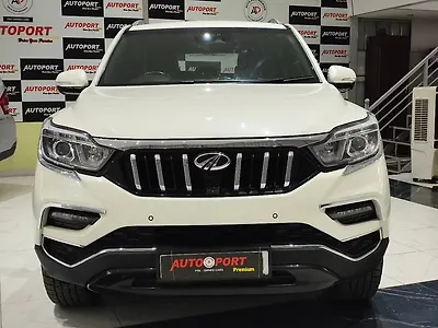 2021 Mahindra Alturas G4 4WD AT