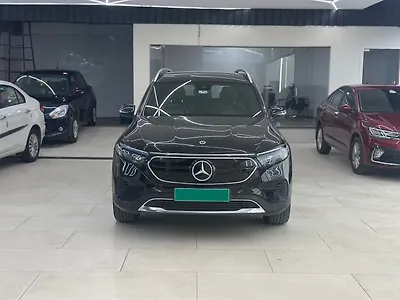 2022 Mercedes-Benz EQB 300 4MATIC 1