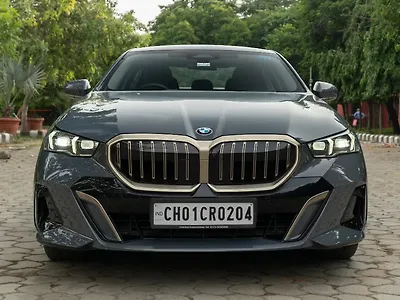 2025 BMW 5-Series 530Li Petrol 2.0L Turbo Automatic 1
