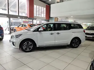 2022 Kia Carnival Limousine Plus 7 STR