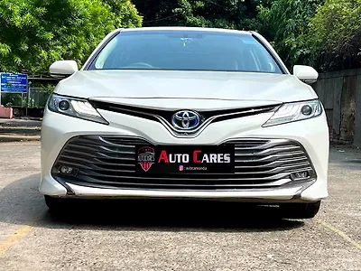 2021 Toyota Camry Hybrid 1