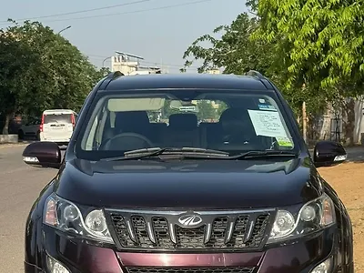 2017 Mahindra XUV500 W6 1 2017 Mahindra XUV500 W6 1