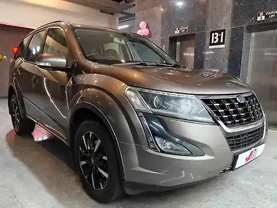 2020 महिंद्रा XUV500 W11 [2018-2020] 1