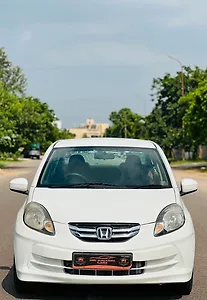 2014 Honda Amaze 1.5 S i-DTEC 1 2014 Honda Amaze 1.5 S i-DTEC 1