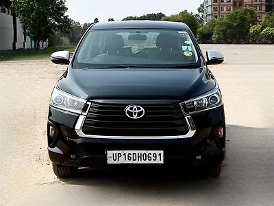 2022 Toyota Innova Crysta ZX 2.4 AT 7 STR 1 2022 Toyota Innova Crysta ZX 2.4 AT 7 STR 1