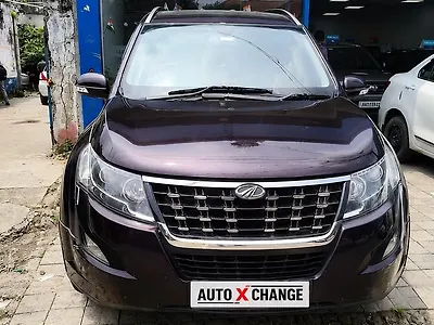 2018 Mahindra XUV500 W11 [2018-2020] 1