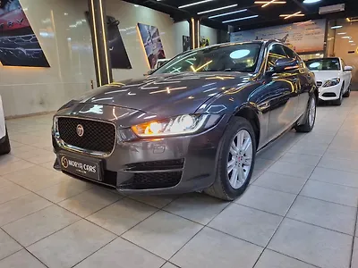 2016 Jaguar XE Prestige 1 2016 Jaguar XE Prestige 1