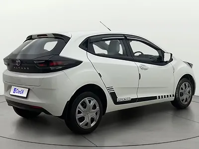 2023 Tata Altroz XT Petrol