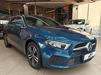 2022 Mercedes-Benz A-Class Limousine 200d 1