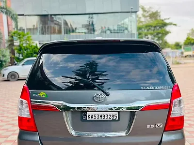 2014 Toyota Innova 2.5 VX 7 STR BS-IV