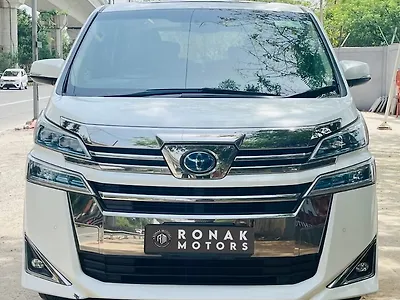 2022 Toyota Vellfire Executive Lounge 1