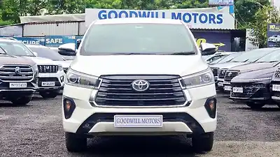 2022 टोयोटा इनोवा क्रिस्टा zx 2.4 7 सीटर 1 2022 टोयोटा इनोवा क्रिस्टा zx 2.4 7 सीटर 1