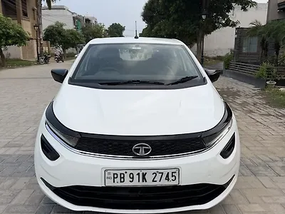 2020 Tata Altroz XE Diesel 1