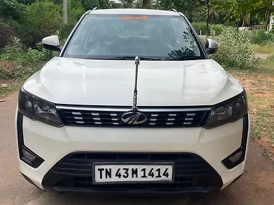 2021 Mahindra XUV300 W6 1.5 Diesel [2020] 1