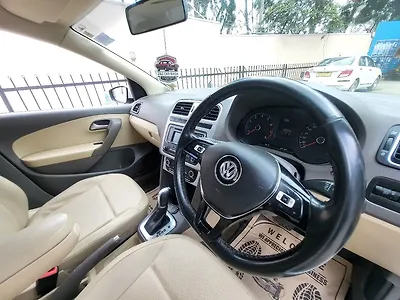 2016 Volkswagen Vento Highline 1.2 (P) AT