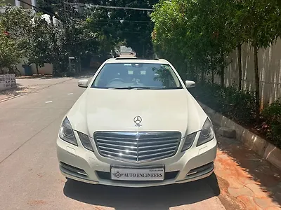 2012 Mercedes-Benz E-Class E220 CDI Blue Efficiency 1