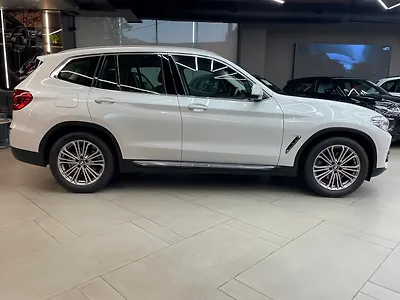 2021 BMW X3 xDrive 30i Luxury Line