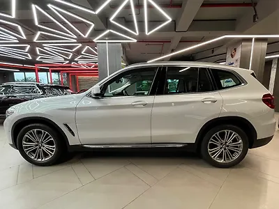 2021 BMW X3 xDrive 30i Luxury Line