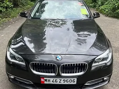 2014 BMW 5-Series 520d Modern Line 1