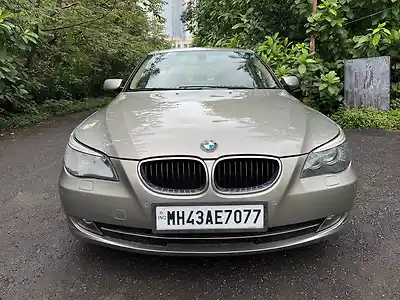 2010 बीएमडब्ल्यू 5 सीरीज़ 520डी सिडैन 1