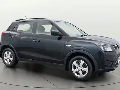 2023 महिंद्रा XUV300 w6 1.2 पेट्रोल 1