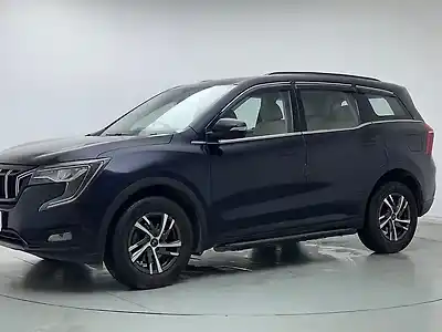 2024 महिंद्रा XUV700 AX5 पेट्रोल एटी 5 सीटर [2023-2024] 1