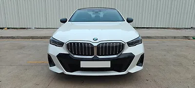 2024 BMW 5-Series 530Li Petrol 2.0L Turbo Automatic 1 2024 BMW 5-Series 530Li Petrol 2.0L Turbo Automatic 1
