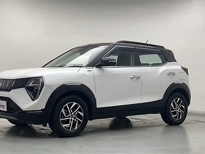 2024 Mahindra XUV 3XO AX5 Petrol 1.2L Turbo Automatic (TC) 1