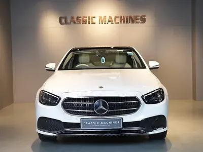 2022 मर्सिडीज़ बेंज़ E-क्लास e200 1