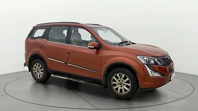 2017 Mahindra XUV500 W10 AT 1.99 1 2017 Mahindra XUV500 W10 AT 1.99 1