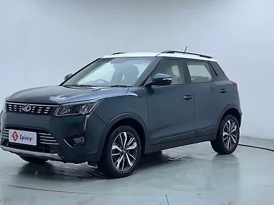 2021 Mahindra XUV300 W8(O) 1.5 Diesel Dual Tone [2020] 1